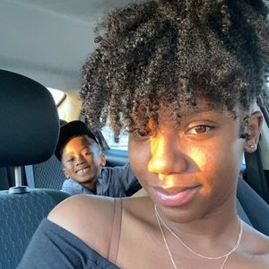 Meet your Posher, Myrah